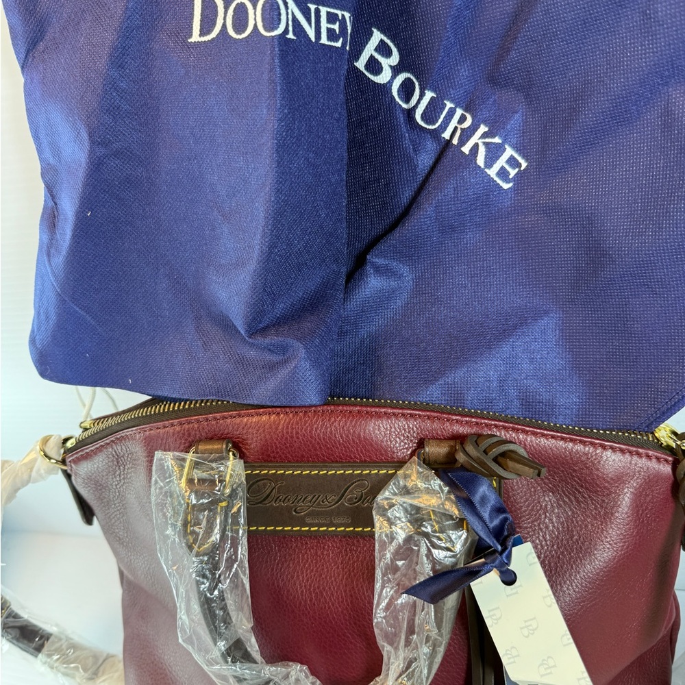 Dooney & Bourke Burgundy Leather Satchel/ Shoulder Bag - Picture 12 of 13